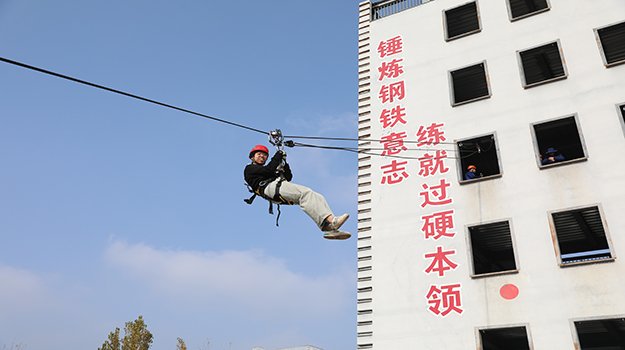 在沉浸式体验中提升消防安全意识